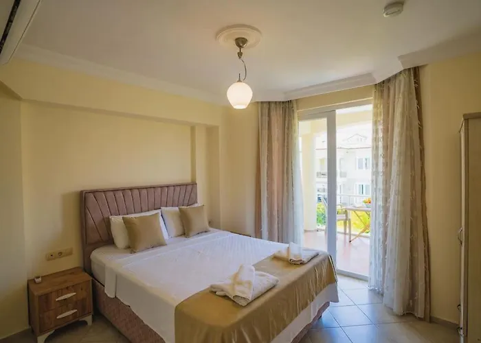 Villa çalış'ta Denize Sıfır 8 Kişilik Pearl 4 *