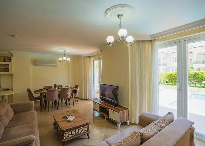 çalış'ta Denize Sıfır 8 Kişilik Pearl 4 Villa